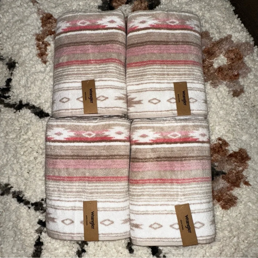 NWT Wrangler Bath Towels Set Of 6 Coyote Sands Pink 4 Bath & 2 Hand